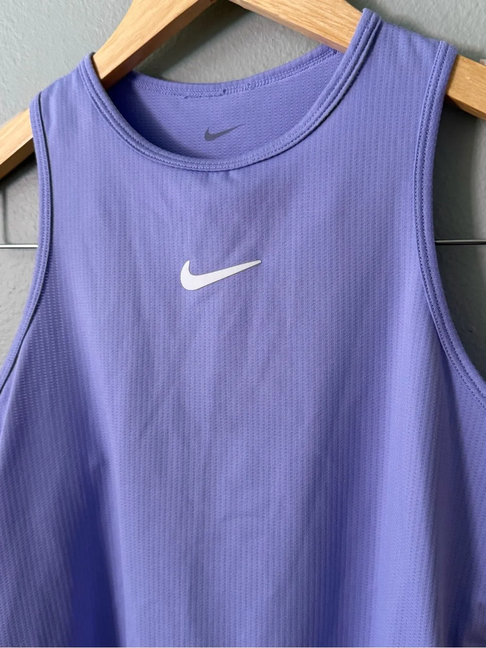 Nike Dri-FIT Lavender Racerback Tank Top Women’s Athletic Tennis Yoga Shirt M